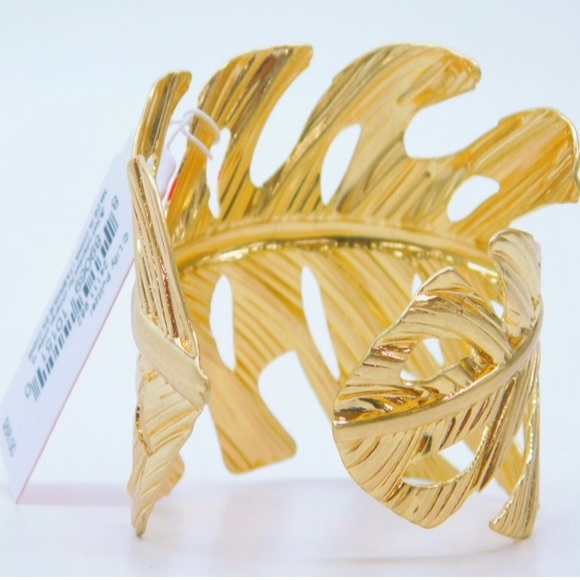 ❌SOLD❌ NWT- LILLY PULITZER GOLD LEAF CUFF, PERFECT FOR FALL!! - Picture 2 of 3